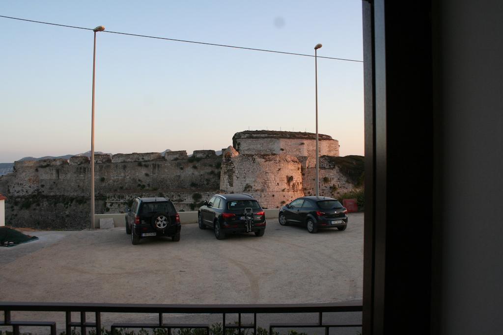 Iliodysi Houses 메토니 객실 사진